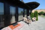 No. 2 Appartement (30 qm.) mit einem separaten Eingang und Terrasse