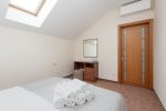 Nr. 7 Vierbettzimmerwohnung im dritten Stock. 23 + 13m²