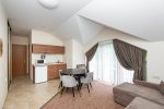 Nr. 8 Vierbettzimmerwohnung im 2. Stock. 20 + 14m² - 1