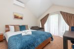 Nr. 10 Doppelzimmer im dritten Stock. 18m² - 1
