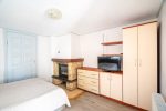 Zimmer mit Kamin und separatem Eingang vom Hof - 2