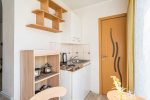 Zimmer mit Kamin und separatem Eingang vom Hof - 4
