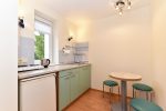 Nr. 204 Zweizimmerwohnung (2 + 2) im 2. Stock mit Küche, Dusche und WC - 2