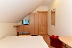 Nr. 301 Familien-Dreizimmerwohnung (2 + 2 + 2) im III. Stock mit eigener Dusche und WC - 5