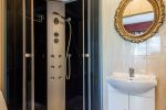 One room (2+1) apartment with a separate entrance
