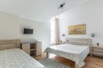 Nr. 4 Vierbettzimmer mit Gemeinschaftsküche - 1