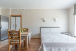 Nr. 7 Dreibettzimmer im Erdgeschoss mit Miniküche - 3