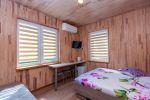 Zweites Vierbettzimmer mit Gemeinschaftsbad im ersten Stock - 4
