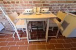 NEIN. 9 Studio-Apartment im Untergeschoss aus roten Backsteinen. Die Wohnung ist für bis zu 2 Personen vorgesehen. - 4