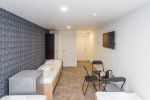 Nr. 3 Zimmer mit drei Einzelbetten und separatem Badezimmer im Erdgeschoss. - 4